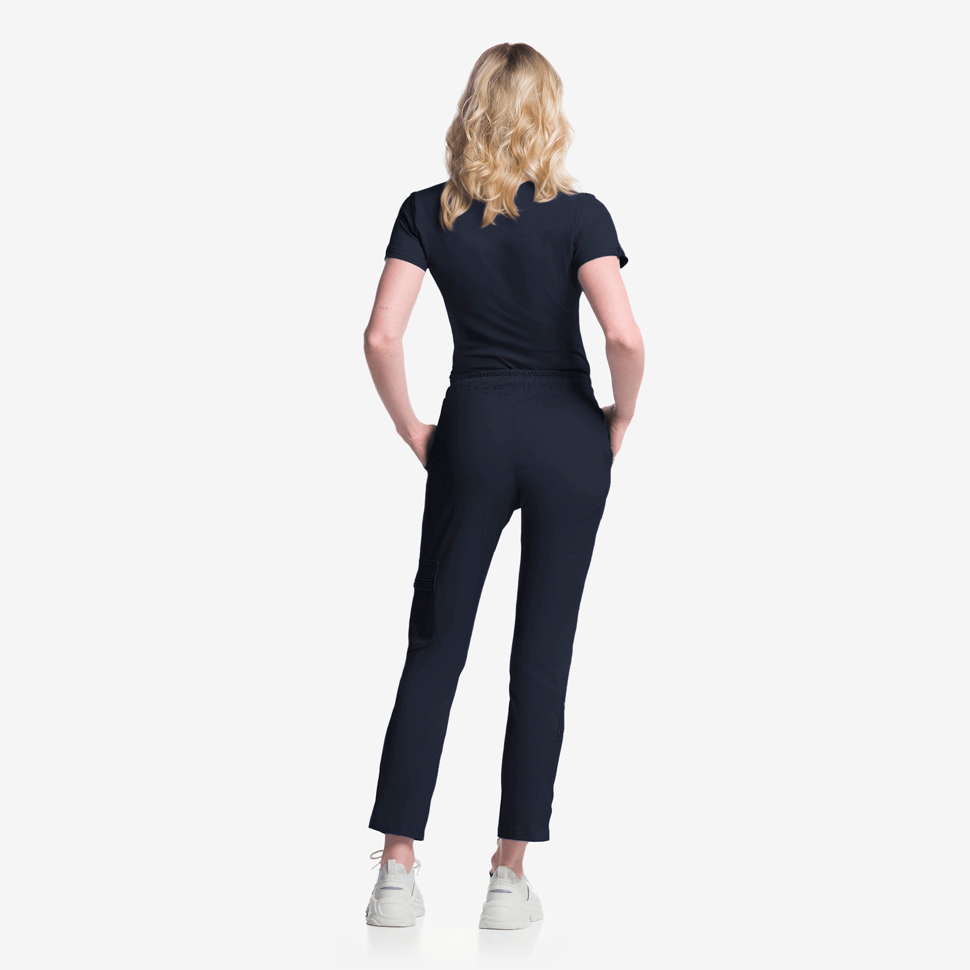 Kanaus® Scrub Beyond Straight Cut | Dama