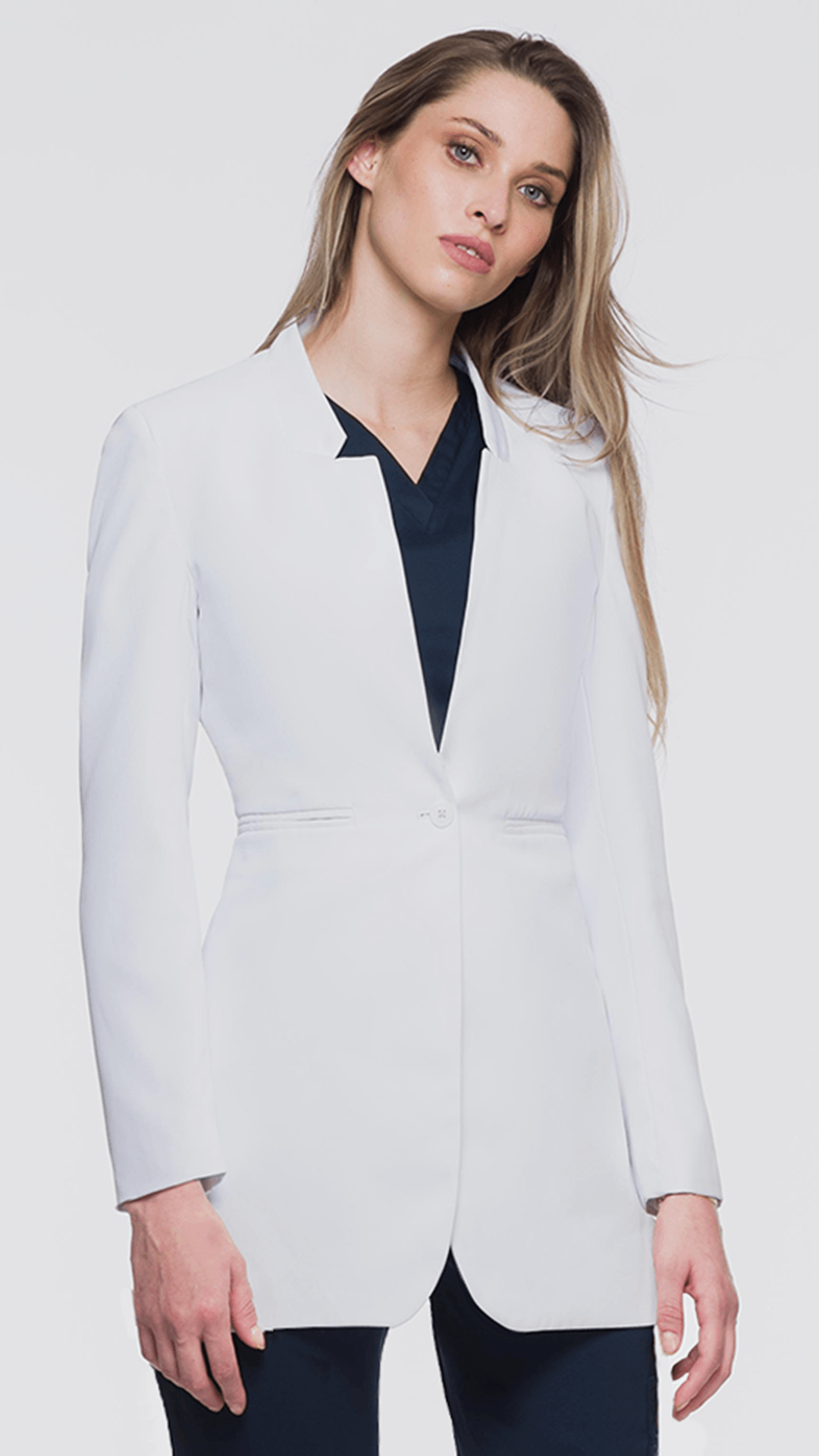 INNOVACIÓN CON PROPÓSITO: CONOCE LIMITLESS LAB COAT - Kanaus