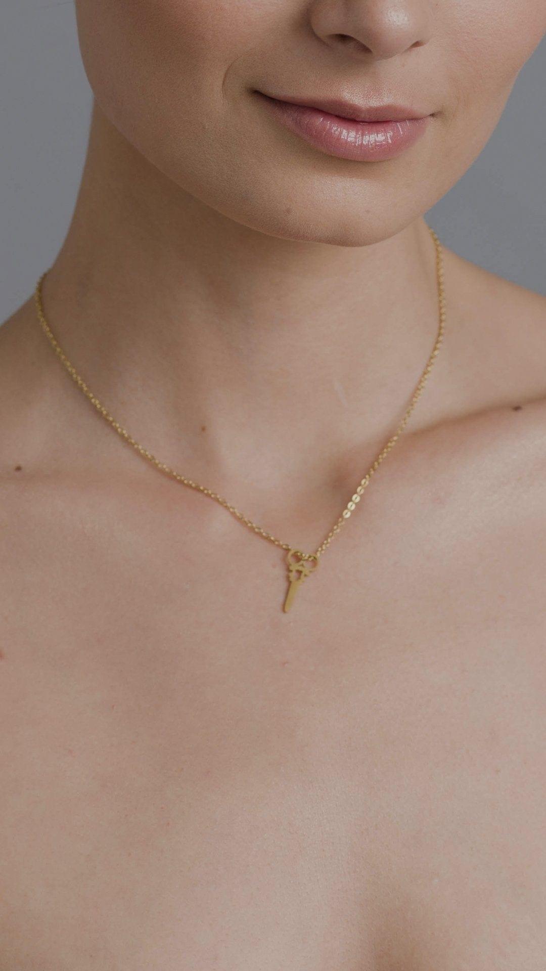 Kanaus Jewelry® SET: Collar/Dije Slim Golden Scissors & Aretes Small Shine - Kanaus
